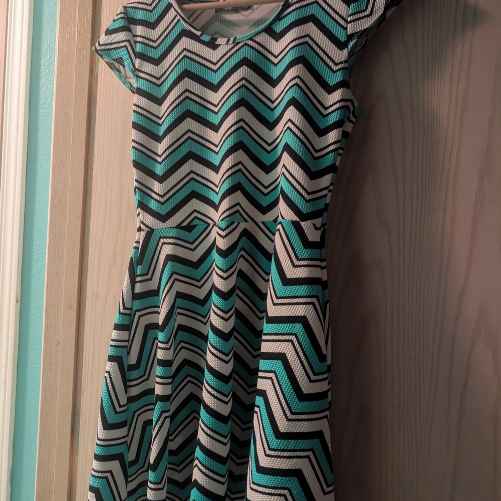 Pinc Chevron Maxi Dress - Black, White, Teal